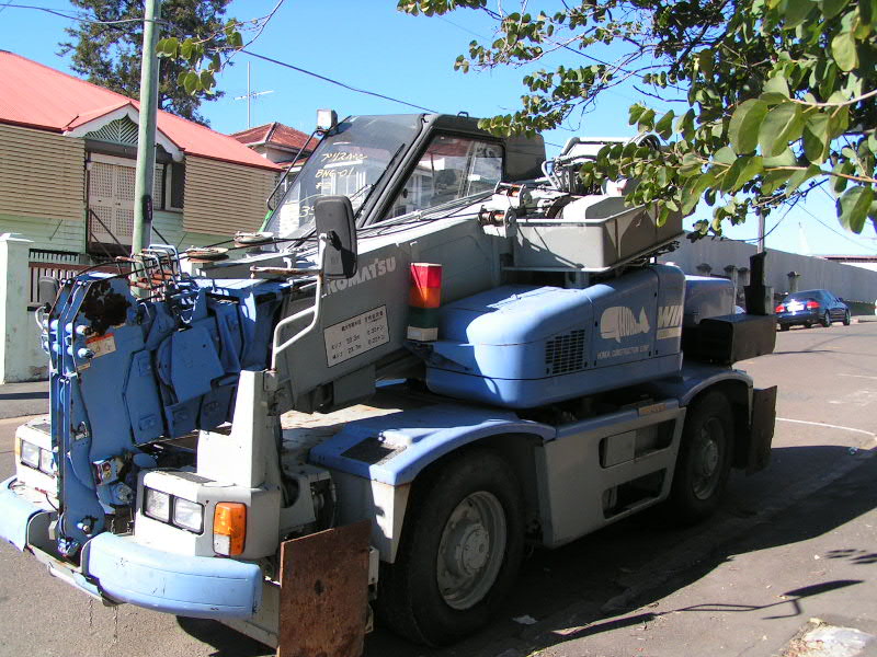 Komatsu wing100 3.jpg