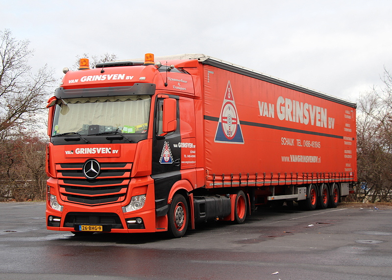 v Grinsven MB Actros MP4 Big MEGAPPSZ  Geiselwind 2018 TIm IMG_3254 b.jpg