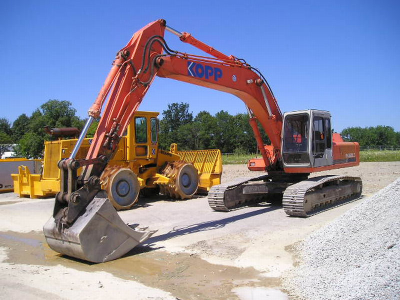 Hitachi EX220LC Kopp  Bild 2.jpg