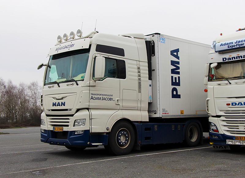 Jacoby Adam MAN TGX XXL KÜKOSZ Holdorf 2018 TIm IMG_3342 b.jpg