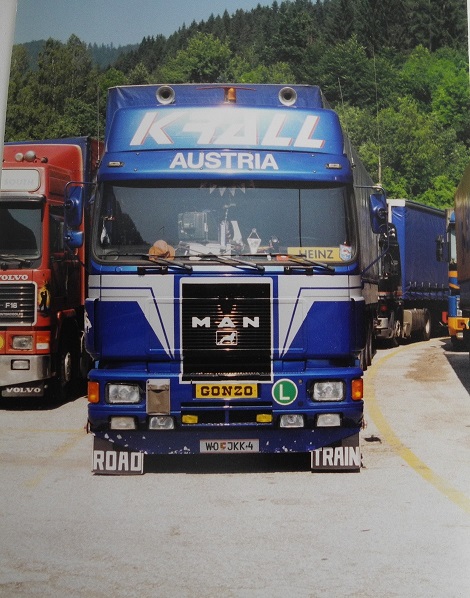 F90 Krall_Coccau_1994.jpg