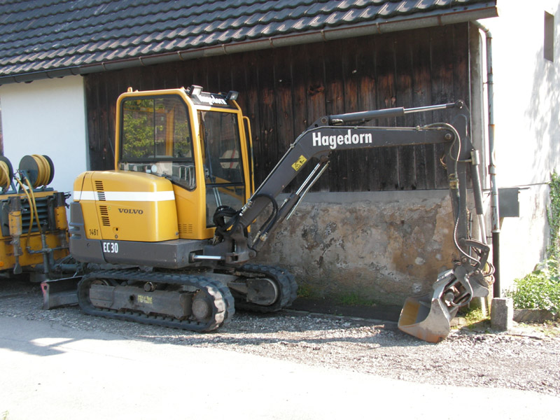 Volvo EC30 (1).jpg