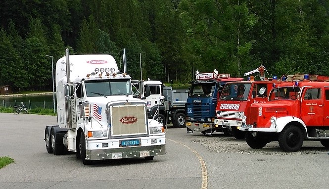 Peterbilt.jpg