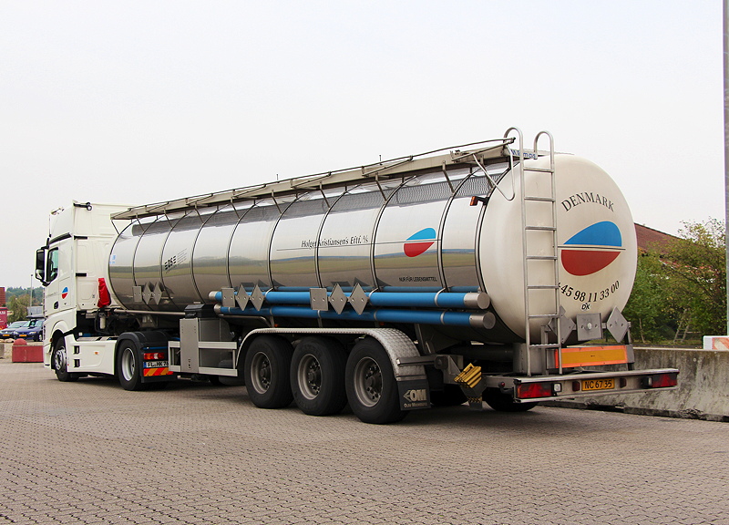 Kristiansen Holger MB Actros MP4 Giga CHTASZ  Sittensen 2016 TIm IMG_6329 b.jpg