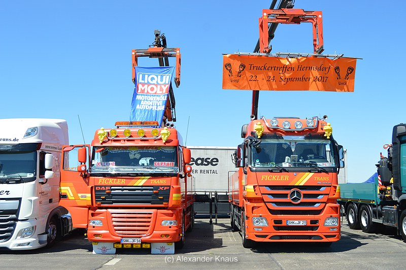 comp_DSC_0942.jpg