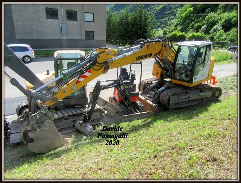 Liebherr 914 Compact RM Costruzioni 002.jpg