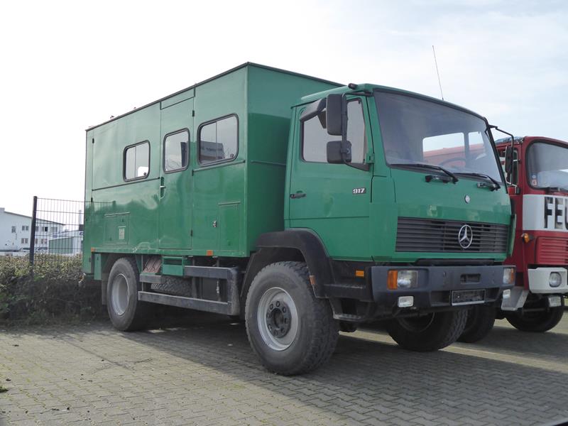 MB LN 917 Ehemals Polizei 2 (Copy).jpg