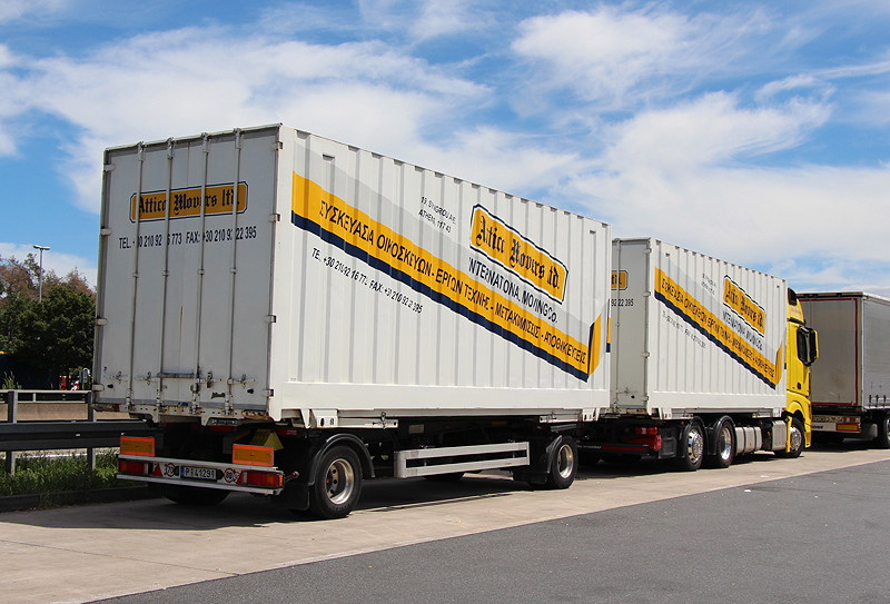 Attica Movers MB Actros MP4 Giga WEKOHZ Weiskirchen 2020 TIm IMG_9211 b.jpg