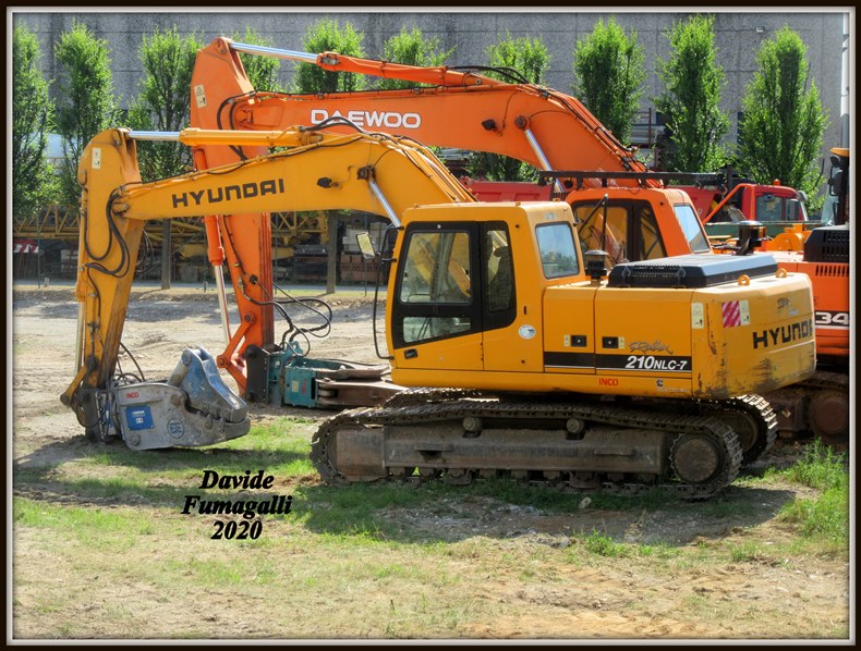 Hyundai Robex 210-7 INCO 003.jpg
