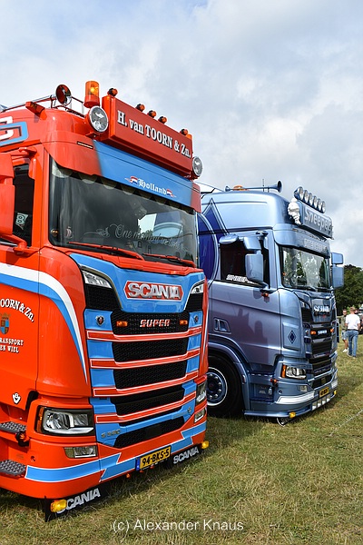 comp_DSC_0988.jpg