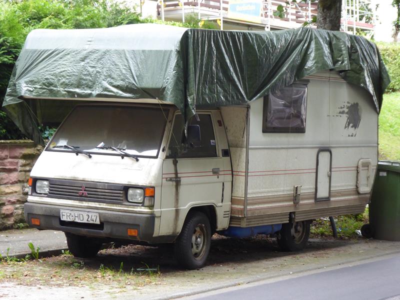 Mitsubishi L300 Wohnmobil  Weiss 1 (Copy).jpg