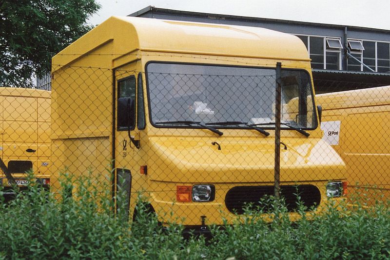 ##BP 40 - 4133ay_MB 711D AluCar gr. Paketwagen IFG_Darmstadt.jpg