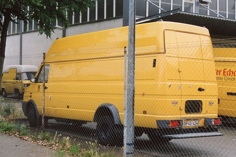 ##BP 40 - 4246byIveco Turbo Daily 59-12 Kasten, langer Radstand_Darmstadt.jpg