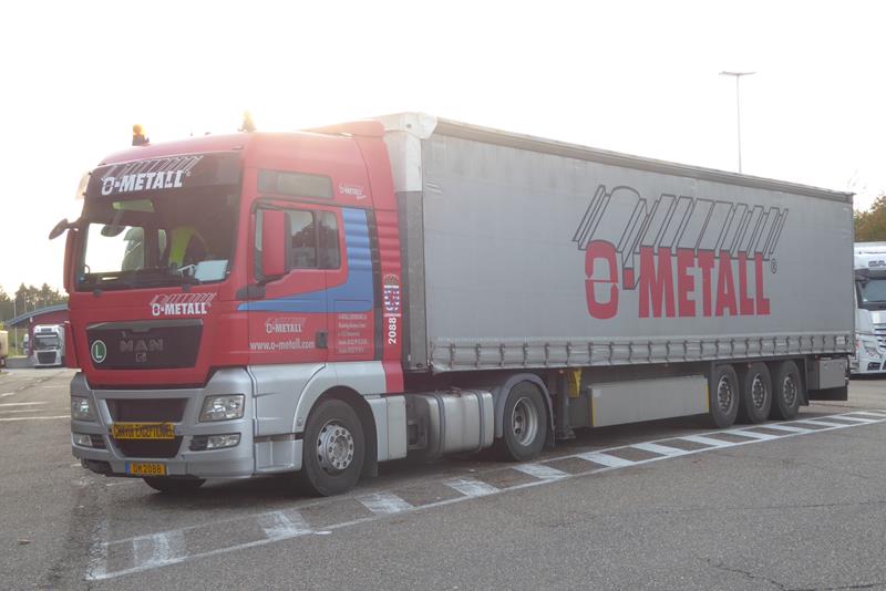 MAN TGX 18.440 O-Metall 4 (Copy).jpg