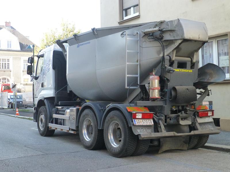 Renault Premium 450 Reitinger 2 (Copy).jpg