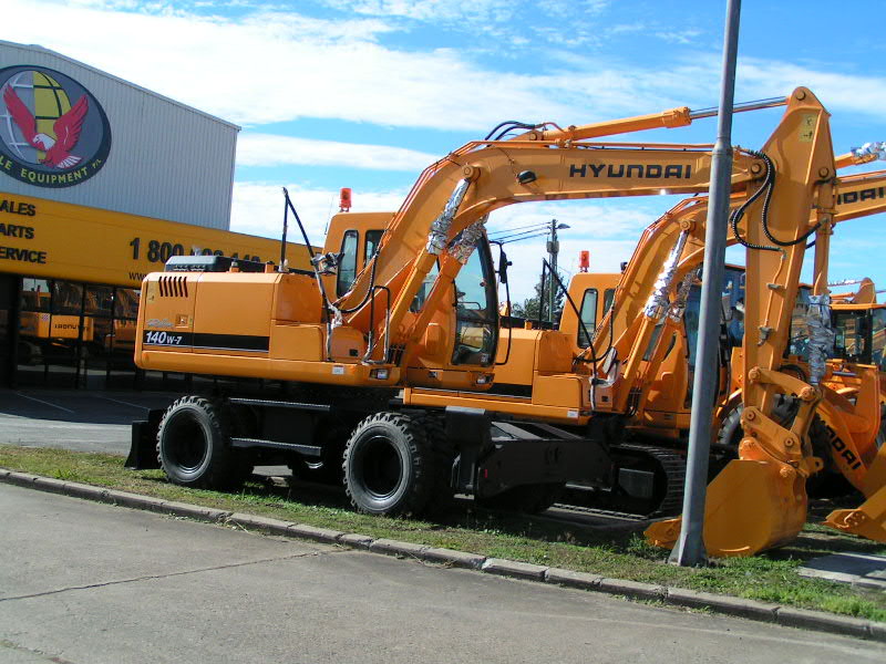 Hyundai140W7.jpg