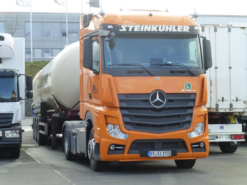 MB Actros 1843 MP4 Steinkühler 4 (Copy).jpg