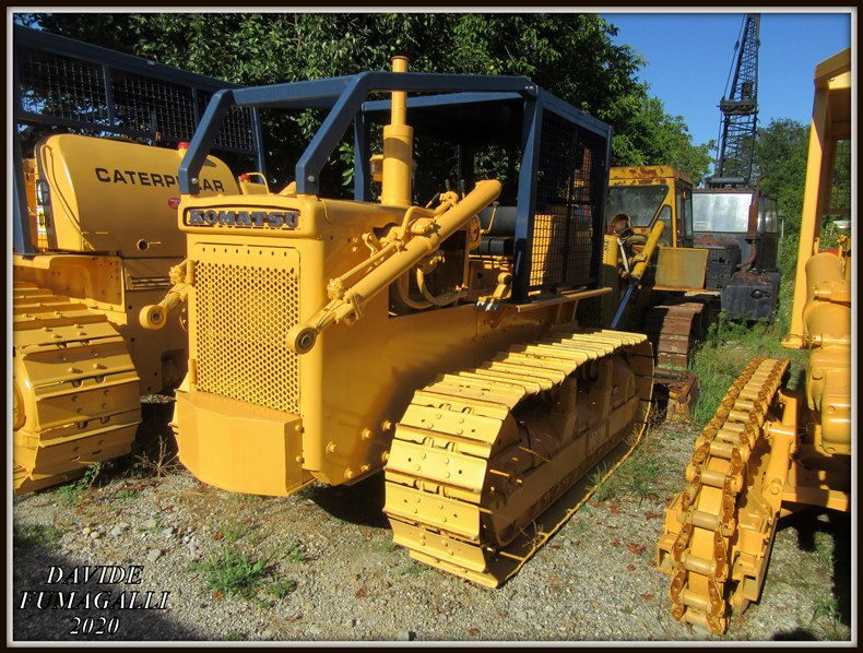 Komatsu D50-15 (1).jpg