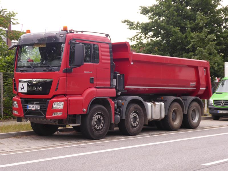 MAN TGS 35.440 Kipper Rot 4 (Copy).jpg