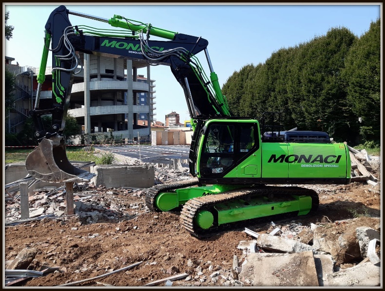 Case CX370D Monaci (1).jpg