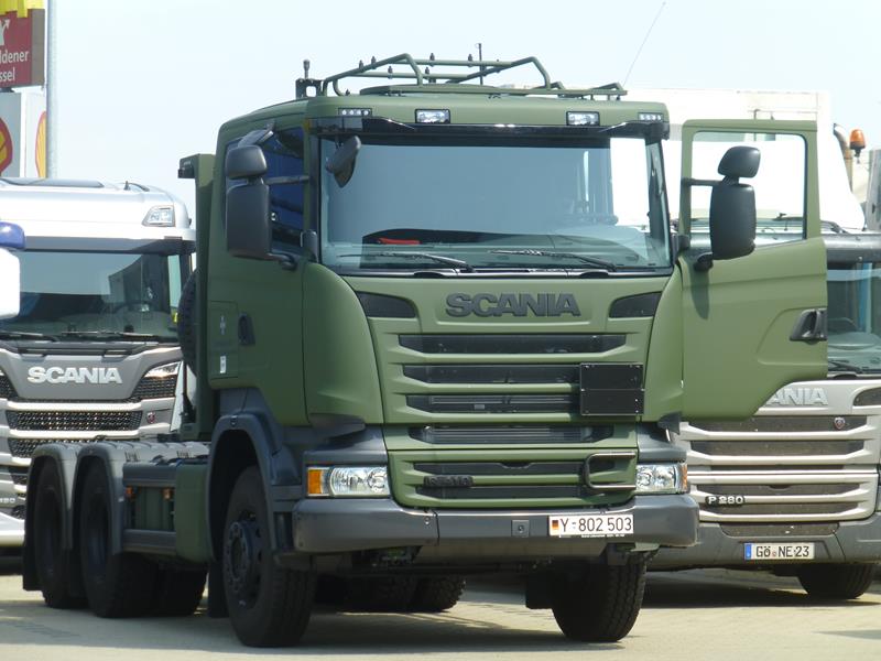 Scania Streamline R410 Bundeswehr 1 (Copy).jpg