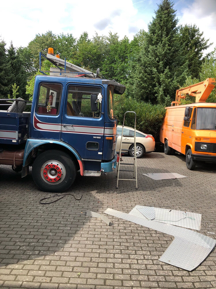 MANF7_7.jpg MANF7_7.jpg