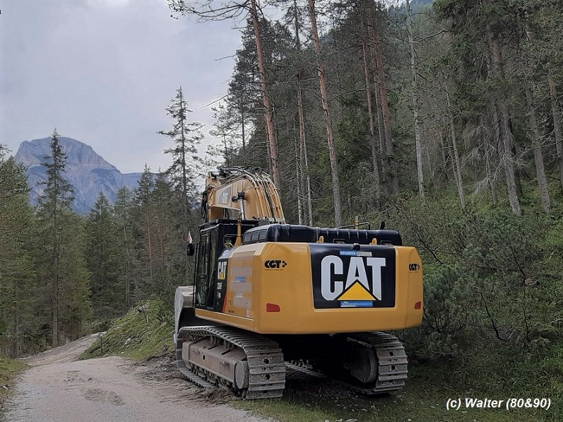CAT 336F Bagger5_Landschaft Pustertal_BMB.jpg