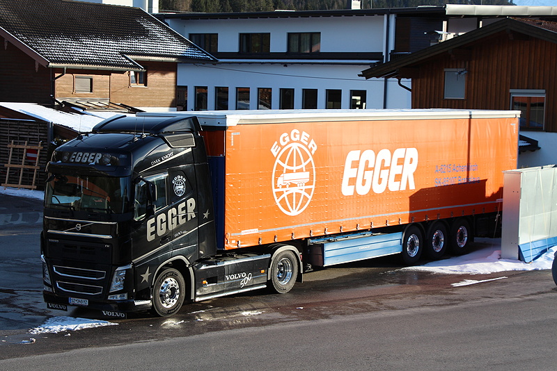 Egger Volvo FH15 GLobe PPSZ Achenkirch 2017 Tim IMG_7209 b.jpg