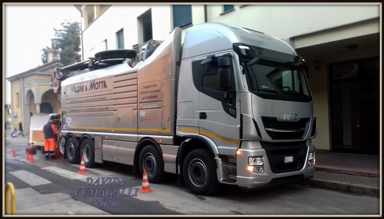 Iveco Stralis X-WAY 570 Magni&Motta 001.jpg