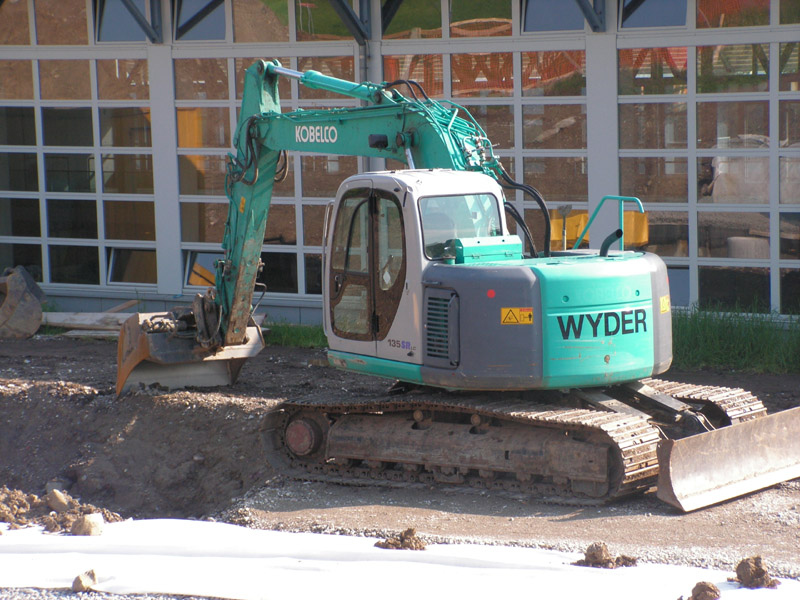 KObelco SK135SR LC.jpg