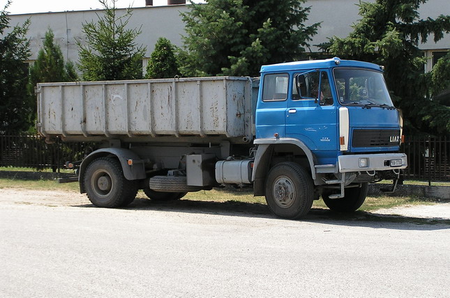 L 151.270 JNK CTS Okrinek stredná kabína AB 09.jpg