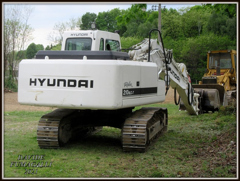 Hyundai Robx 210NLC-7 001.jpg