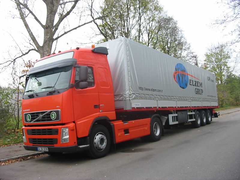  Volvo-FH12-460E5-Elzem-Tuerkei-111106-kr
01.jpg