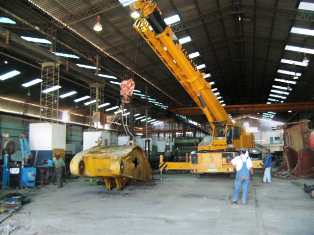 Komatsu Ausleger Reparatur2.jpg