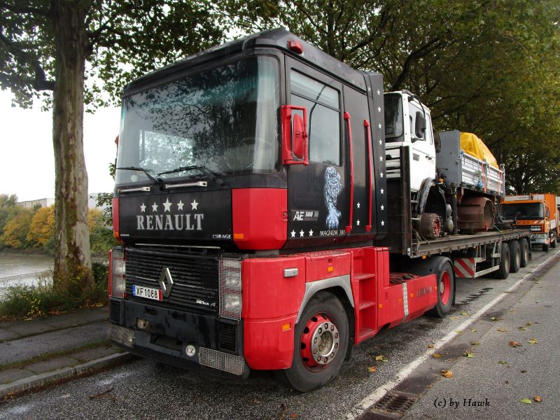 Renault AE 380 Magnum (ex LV)x.jpg