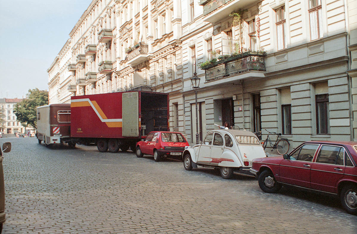 UmzugBabsi_002.jpg UmzugBabsi_002.jpg