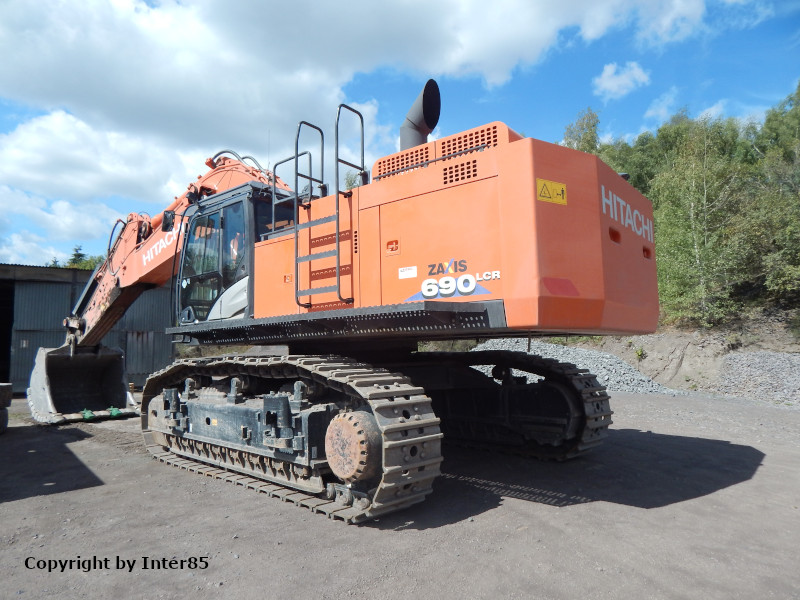 ZX 690 LCR-6 1.jpg