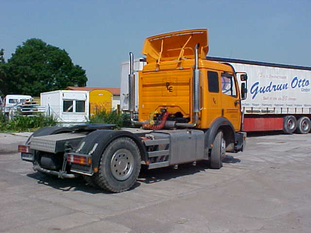 1426-2.jpg