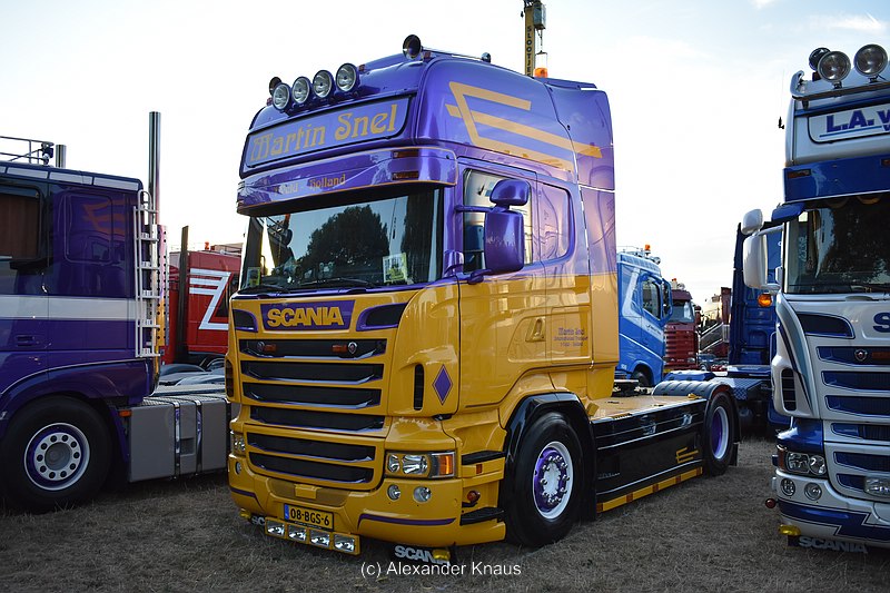 comp_DSC_8253.jpg