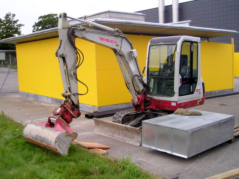 Takeuchi Raupe TB135  Bild2.jpg