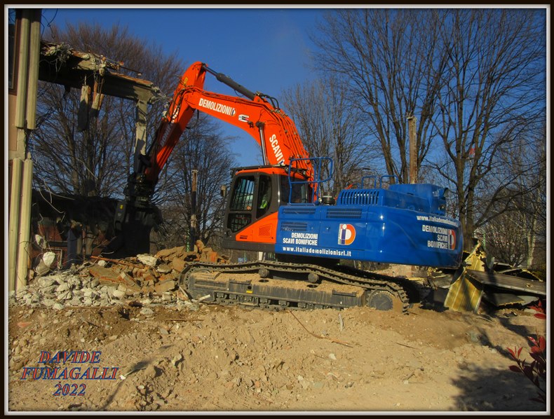 Doosan DX380-7 Italia Demolizioni (1).jpg
