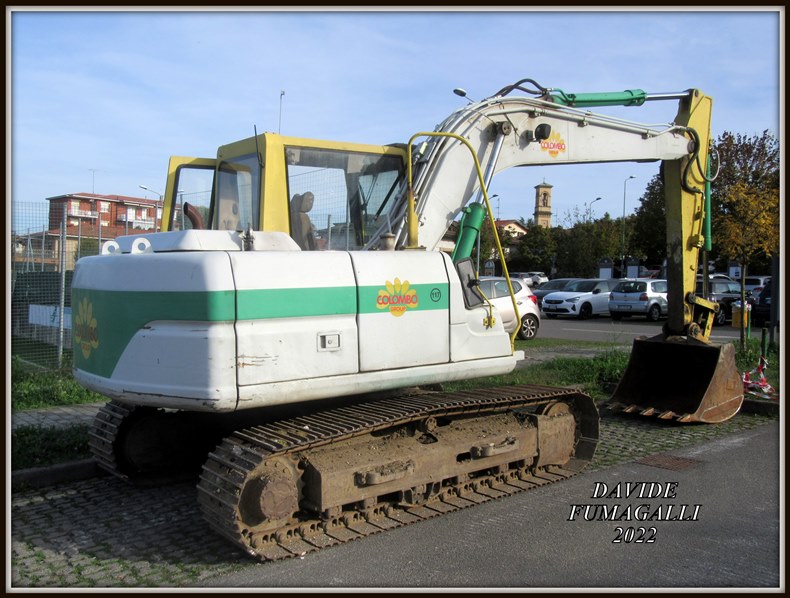 Caterpillar 312B Colombo Group 003.jpg