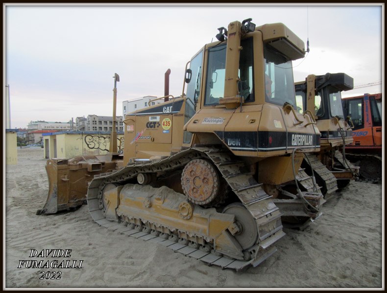 Caterpillar D6N XL Raccagni 002.jpg