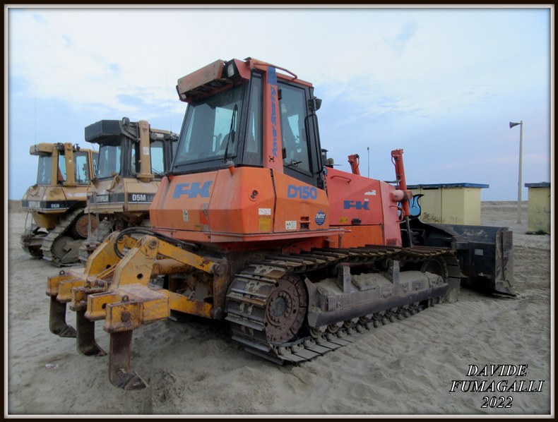 Fiat Kobelco D150 Pezzi Rossano 002.jpg