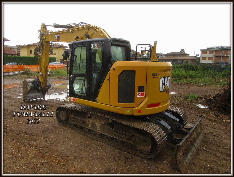 Caterpillar 315 CR Cerri 002.jpg