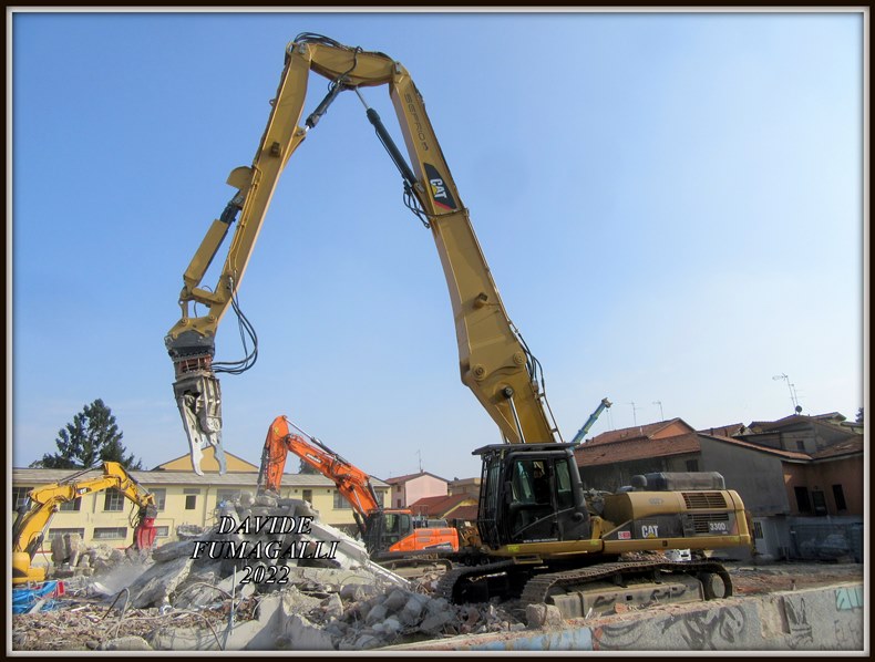 Caterpillar 330D UHD Seprio (7).jpg