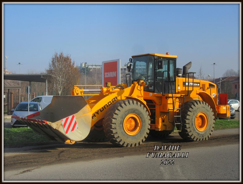 Hyundai HL 770XTD-7A 001.jpg