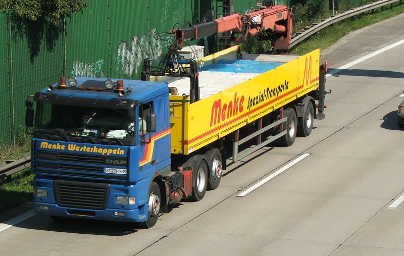 MENKE DAF 95XF Sz DSC00338 (2).jpg