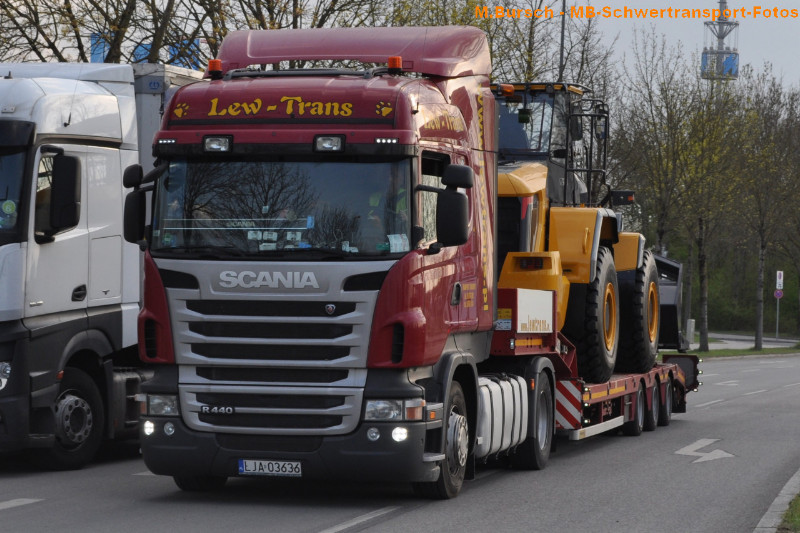 Lew Trans 0043.jpg