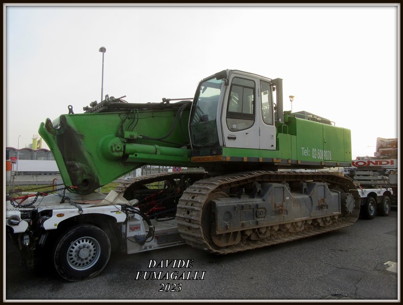 Liebherr R974 Ecodem (3).jpg